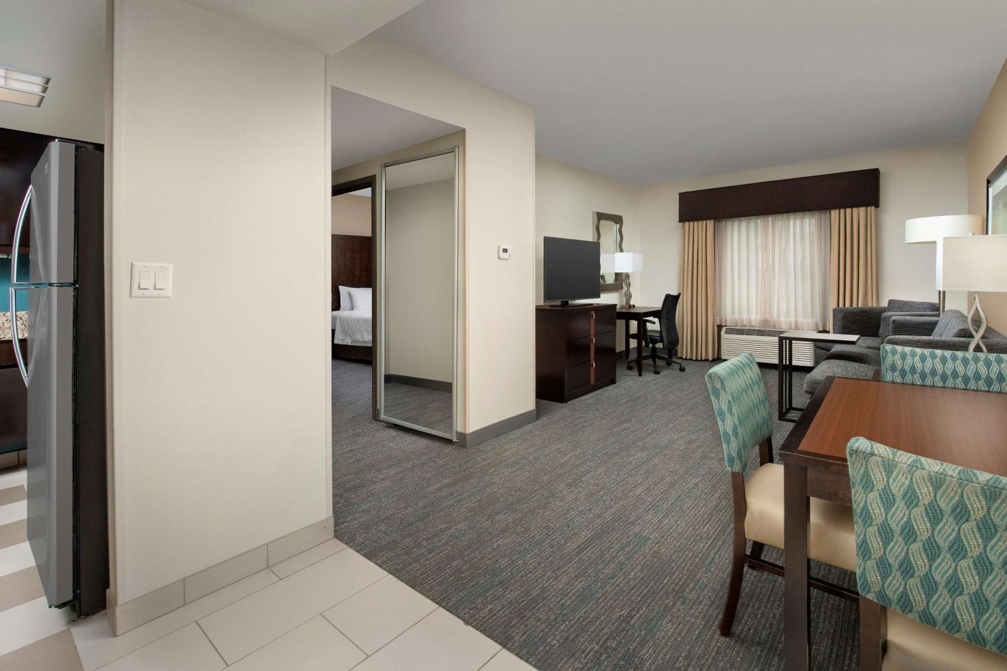 Hampton Inn & Suites Alpharetta-Windward Εξωτερικό φωτογραφία